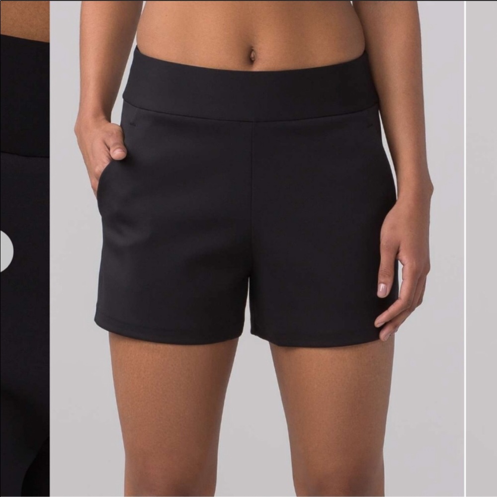Lululemon Shaped Shorts in Black *RARE*